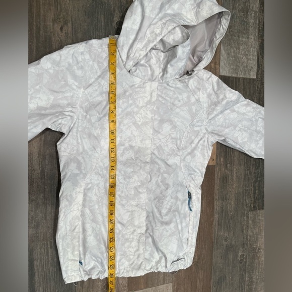 Eddie Bauer white & gray women hooded windbreaker jacket size small. - Picture 6 of 9